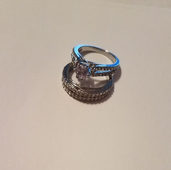 Beautiful white Crystal Zircon ring! - Picture 4 of 7